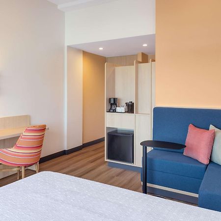 Hampton By Hilton Guanacaste Airport Hotel Либерия Екстериор снимка