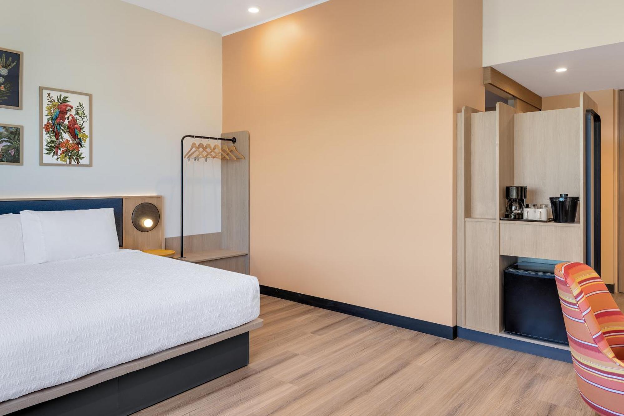 Hampton By Hilton Guanacaste Airport Hotel Либерия Екстериор снимка