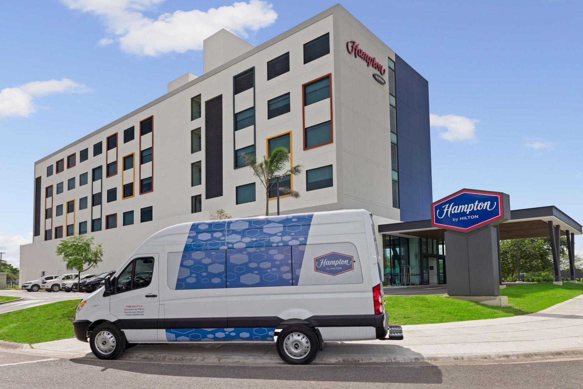 Hampton By Hilton Guanacaste Airport Hotel Либерия Екстериор снимка