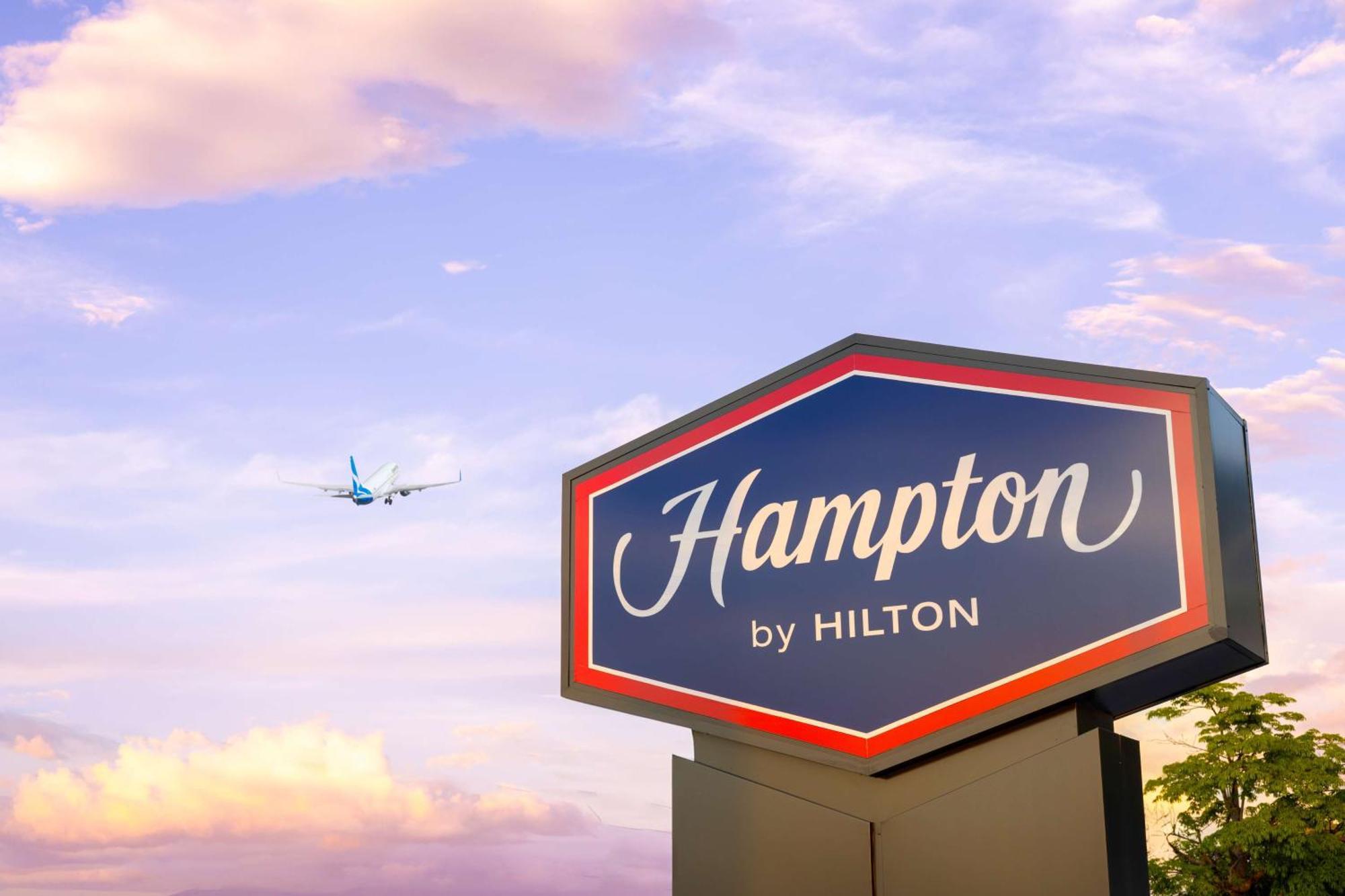Hampton By Hilton Guanacaste Airport Hotel Либерия Екстериор снимка