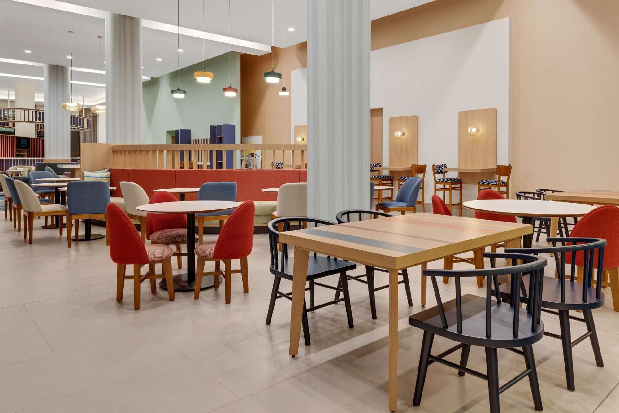 Hampton By Hilton Guanacaste Airport Hotel Либерия Екстериор снимка